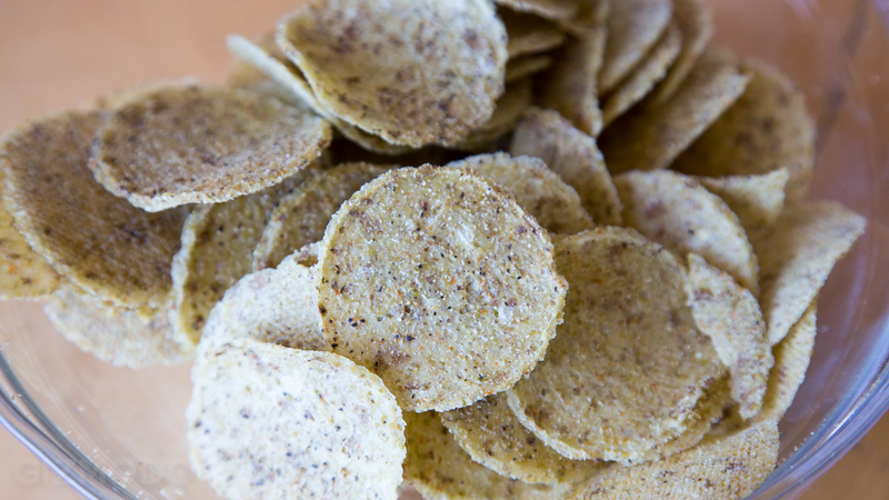 Illustration for article titled The Beef Jerky-Potato Chip Hybrid Is Real, and We Taste-Tested It